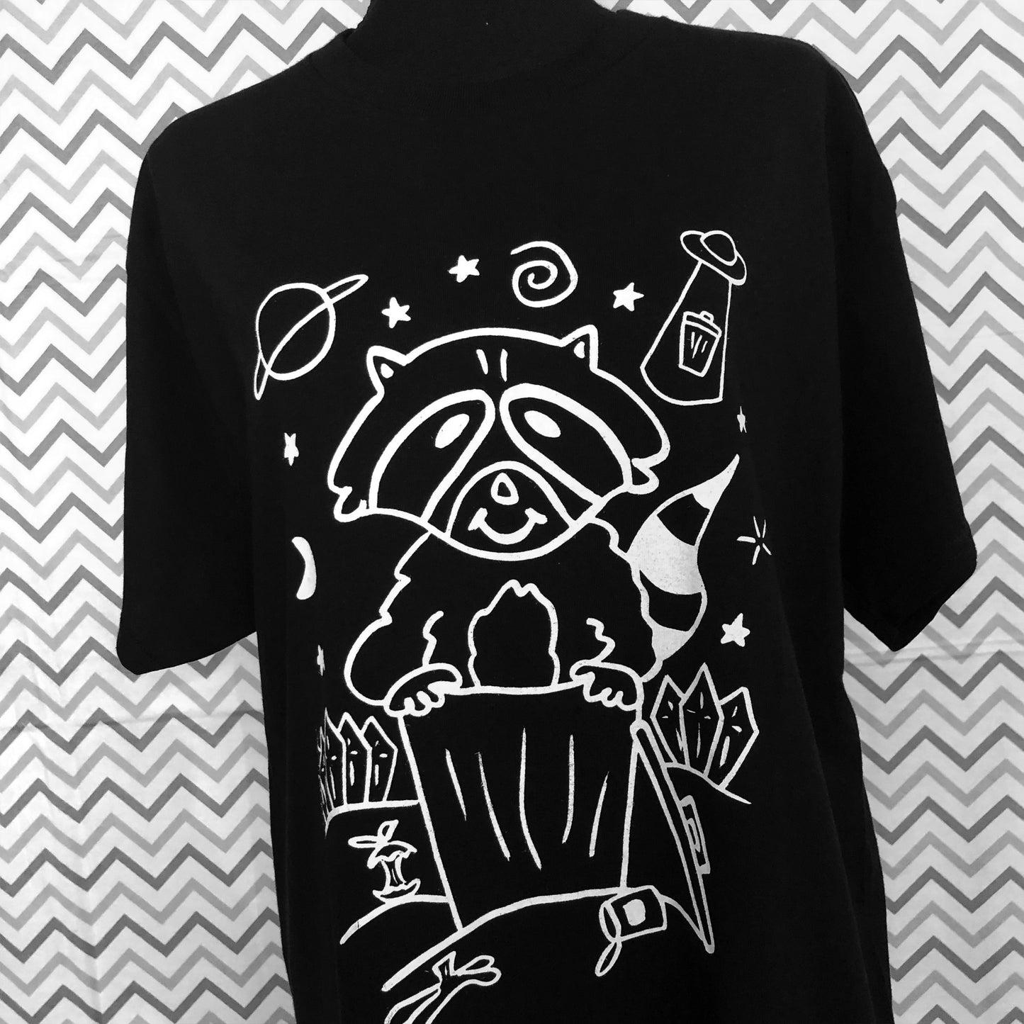 Space Raccoon t-shirt (Black)