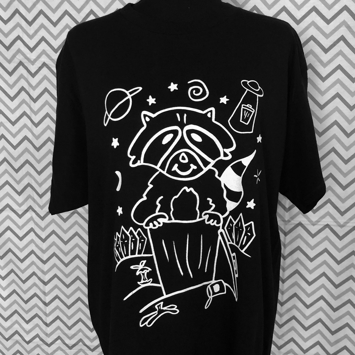 Space Raccoon t-shirt (Black)